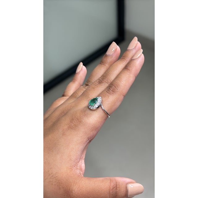 1.15ct Natural Pear-Cut Emerald Diamond Halo 14k Gold Statement Ring Size 9 For Sale In New York - Image 6 of 17