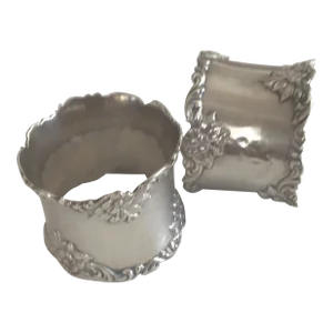 Early 1900s English Sterling Silver Napkin Rings With Roses on the Edge- Set of 2