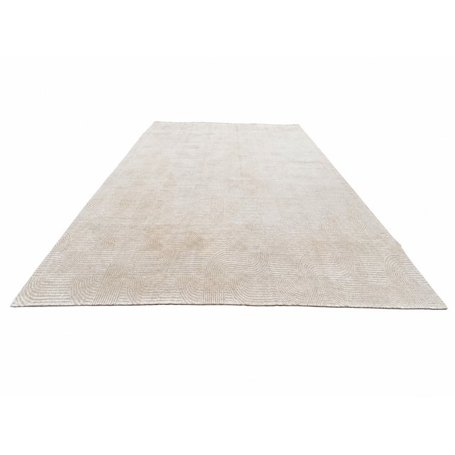 Rh Tulsi Wool & Silk Rug – 12' × 15' Wheat | Hand-Knotted Wool & Silk | Made in Nepal For Sale - Image 12 of 18