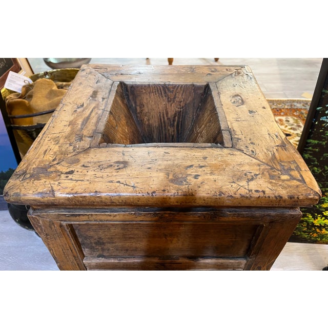 Wood Late 19th Century Antique Chinese Grain Bin For Sale - Image 7 of 12