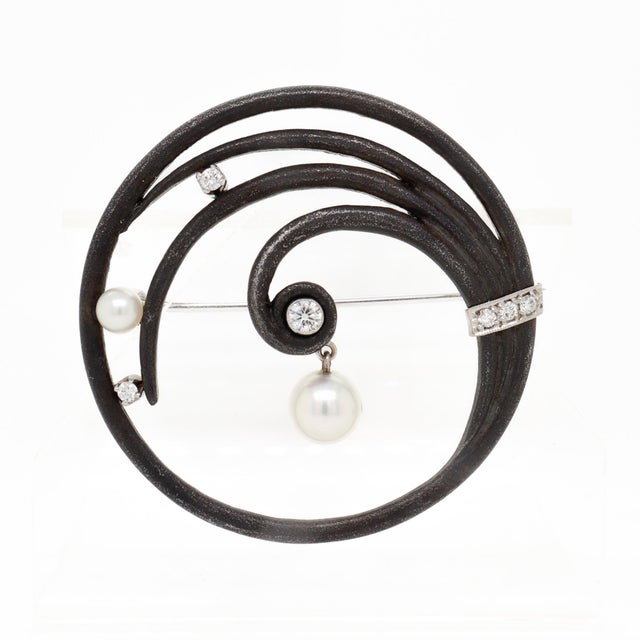 1940s Marsh & Co. Art Deco Blackened Steel, 14k Gold, Pearl, & Diamond Brooch or Pin For Sale - Image 5 of 10