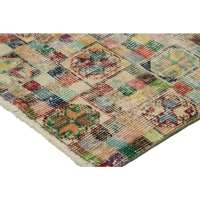 Vintage Zeki Múren Square Rug in Polychromatic Geometric Patterns | Rug & Kilim For Sale In New York - Image 6 of 7