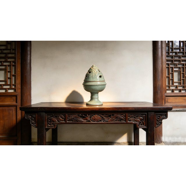 W-9cm,H-19cm Experience the beauty and elegance of Chinese history with our Chinese Vintage Porcelain Handcrafted with...