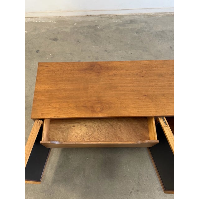 Wood 1960s Brasilia Style Credenza For Sale - Image 7 of 13