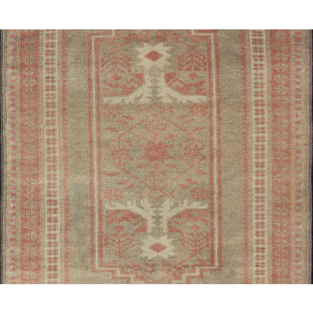 Tribal Vintage Turkish Oushak Rug With Geometric Design in Soft Red, and Light Green 2'6"x3'10" For Sale - Image 3 of 9