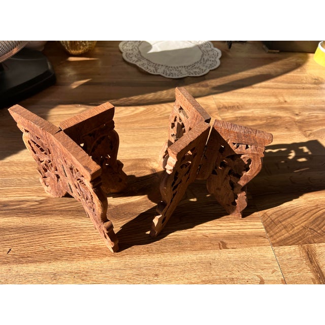 Up for consideration is a beautiful vintage pair of wooden hand carved plant stands. These would look lovely in your home...