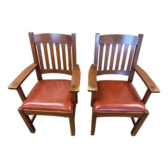 Stickley Mission Collection Oak and Leather Cottage Armchairs (Set of 2) For Sale