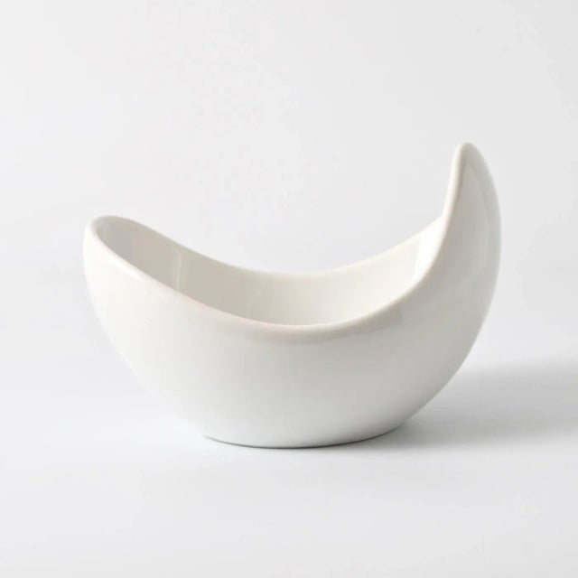 White Porcelain Bowl by Hans Stangl for Rosenthal, 1950s, in Flawless conditions. Designed 1950 to 1959 This piece has an...