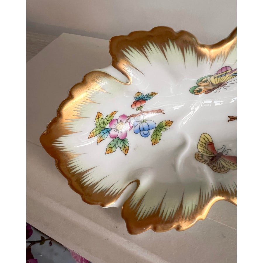 食器 HERENDHVNGARY HANDPAINTED Herend Queen Victoria Hand-Painted Butterfly Dish, Hungary, Mid