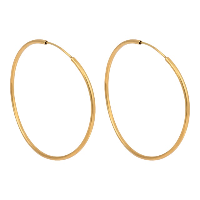 Mid 20th Century Pair of Modern 18k Yellow Gold Hoop Earrings For Sale