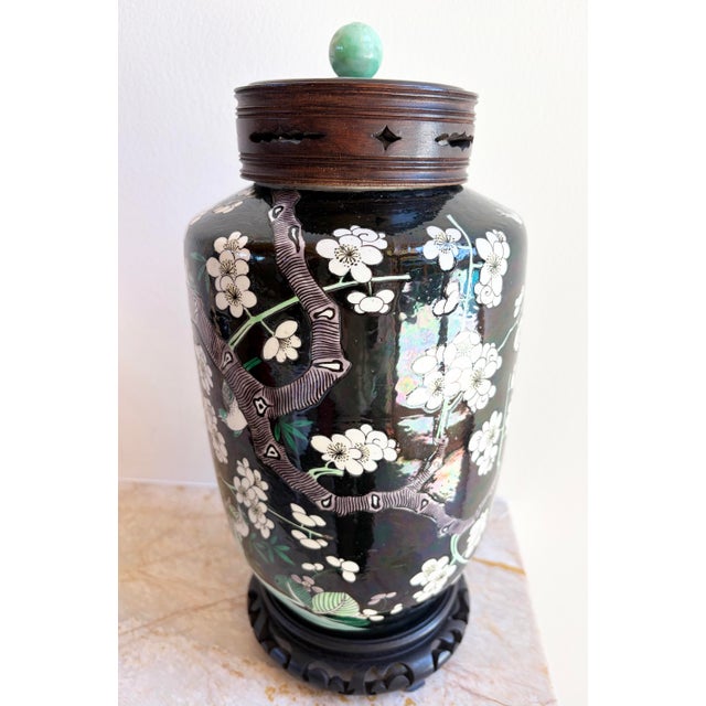 Chinese Antique Chinese Famille Noir Kangxi Qing Era Blossom Porcelain Vase W/ Jade Lid For Sale - Image 3 of 11