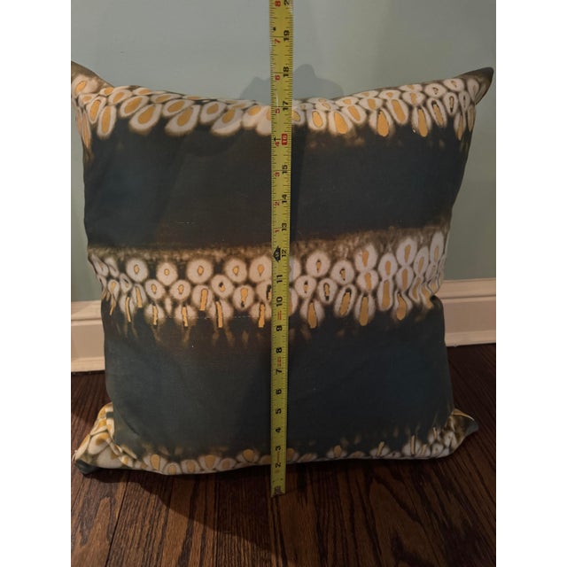 Green Pair of Custom Jim Thompson Olive Silk Pillows For Sale - Image 8 of 8