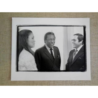 Fred McDarrah, Gordon Parks, Alan King and Genevieve Young Vintage Silver Gelatin photo, 1972 For Sale