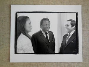 Fred McDarrah, Gordon Parks, Alan King and Genevieve Young Vintage Silver Gelatin photo, 1972