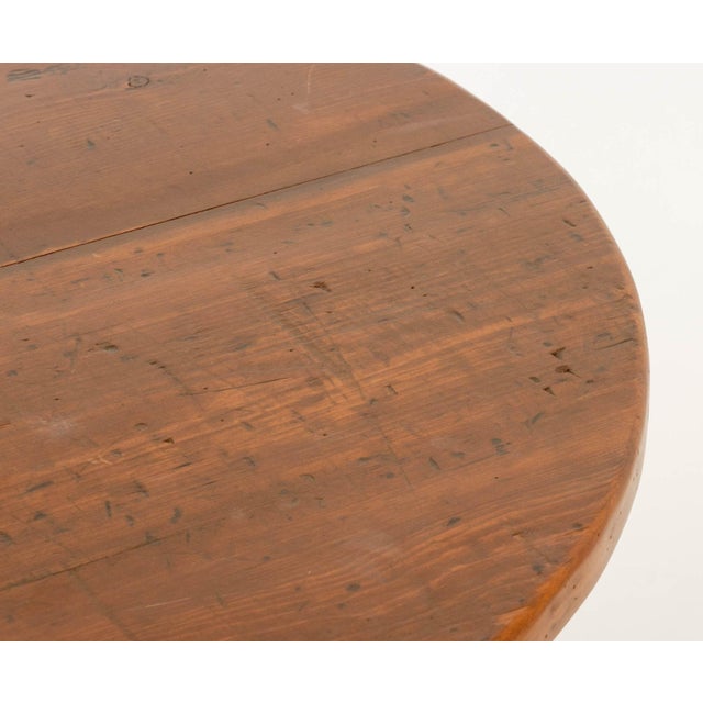 Wood American Circular Pine Wood Pedestal Table For Sale - Image 7 of 8