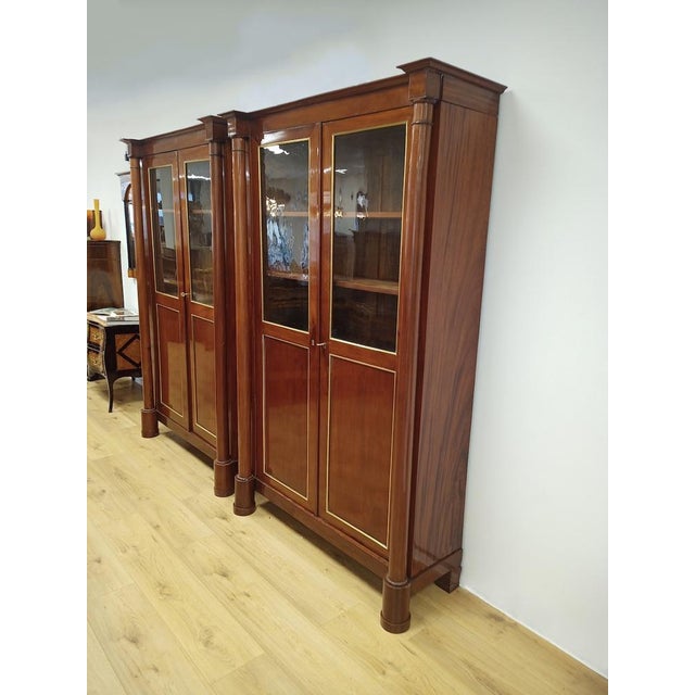 Empire Showcases in Mahogany, Set of 2 For Sale - Image 15 of 17