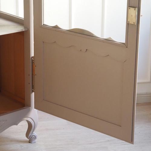 French Display Cabinet with Mirrored Back Panel, 1890s For Sale - Image 16 of 18