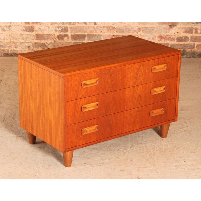 Mid-Century Modern Fresco Chest of Three Drawers from G-Plan, 1960s For Sale - Image 3 of 10