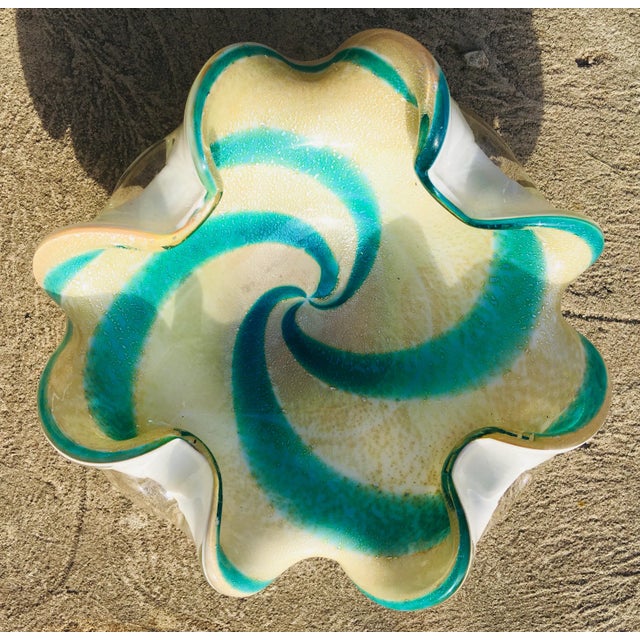 Vintage Alfredo Boggini Marano Green and White Swirled Italian Art Glass Bowl. For Sale - Image 10 of 11