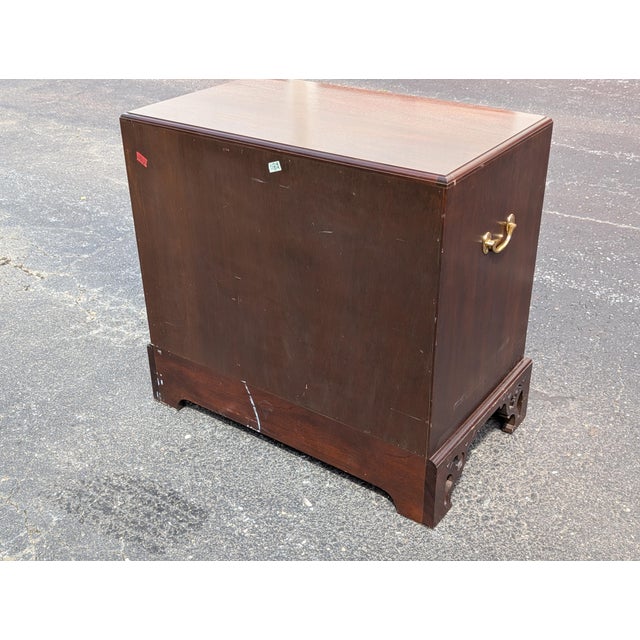 Traditional Vintage Georgian Style Burl Walnut Chest of Drawers For Sale - Image 3 of 15