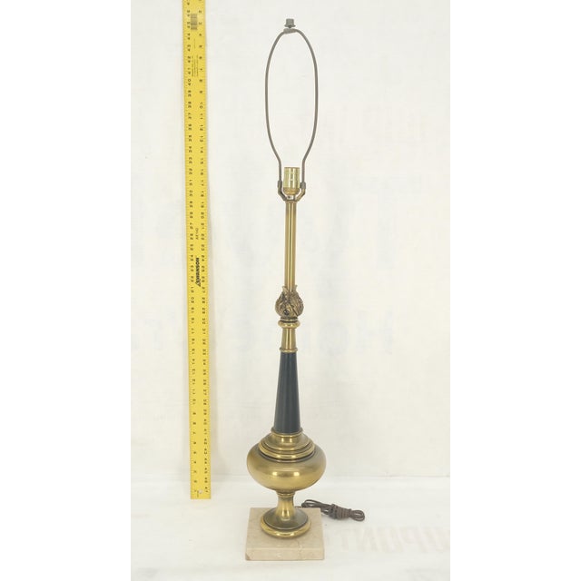 Pair of Mid Century Modern Brass Vase Shape Table Lamps Stiffel MINT! For Sale - Image 6 of 14