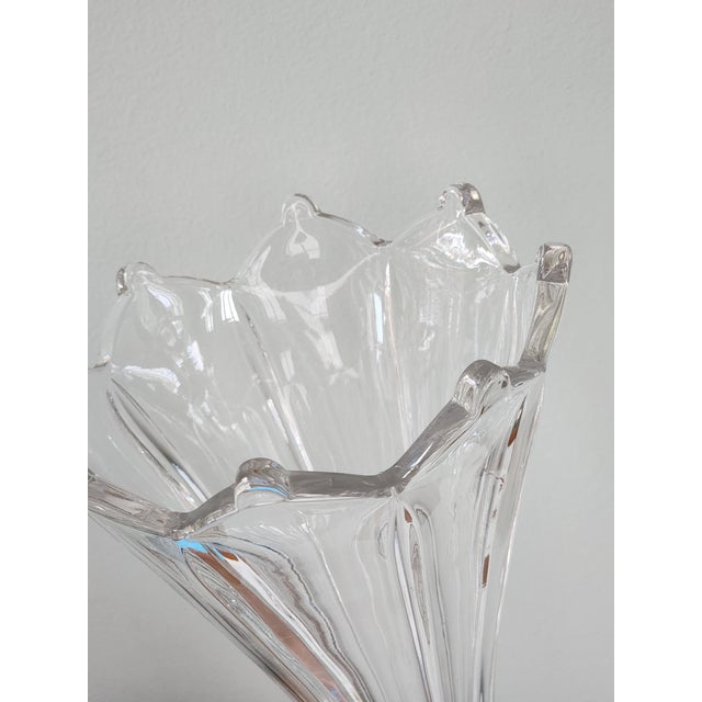 Mid 20th Century Modern Clear Swung Glass Vase With Octagonal Base, 14” For Sale - Image 4 of 11