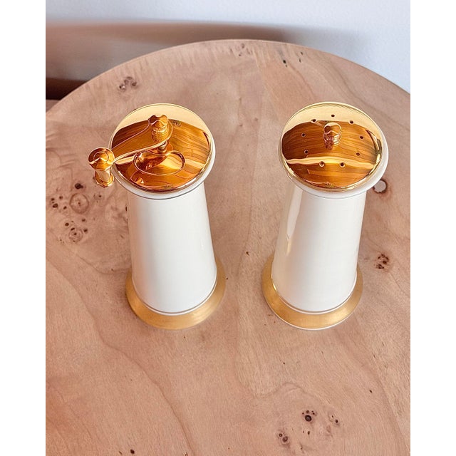 Lenox Vintage Lenox Ivory and 24 Karat Gold Salt Shaker and Pepper Grinder For Sale - Image 4 of 9