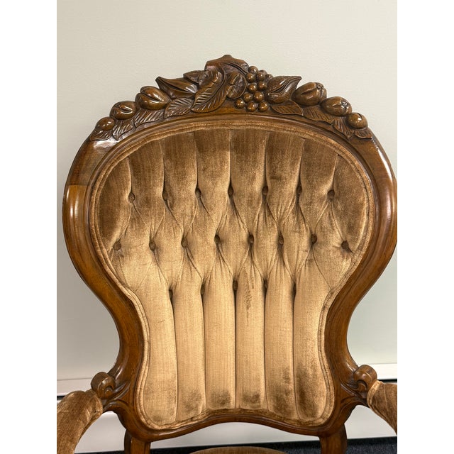 Late 19th Century Carved Victorian Walnut Parlor Chairs For Sale In New York - Image 6 of 12