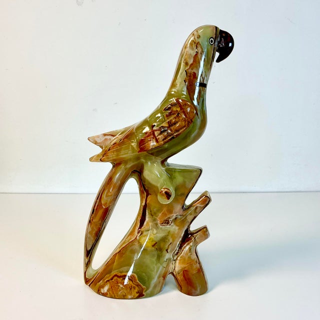 1970s Vintage Mediterranean Italian Coastal Polished Marble Onyx Parrot Sculpture. For Sale - Image 12 of 18
