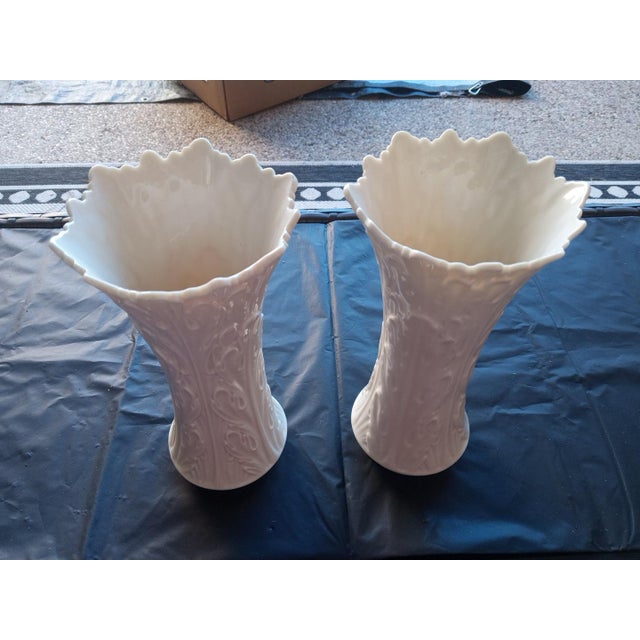 GORGEOUS Pair of Lenox USA 8" Embossed Trunk Decorative Vases This product is a pair of 8" Lenox USA embossed trunk...