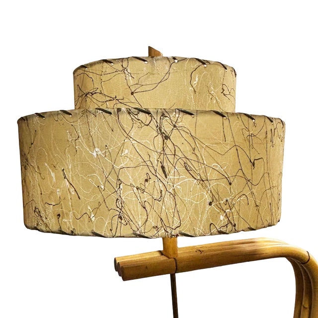 1950s Mid-Century Modern Rattan Pole Floor Lamp W Side Table Whipple Stitch Fiberglass Shade - Restored For Sale In Los Angeles - Image 6 of 7