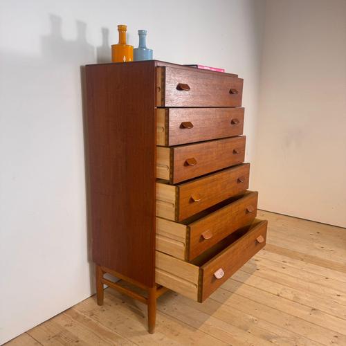Teak Chest of Drawers by Poul M. Volther for FDB Møbler, 1960s For Sale - Image 4 of 7