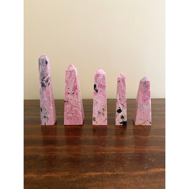 Pink Neoclassical Grand Tour Solid Marble Pink and Cream Obelisks, Set of 5 For Sale - Image 8 of 10