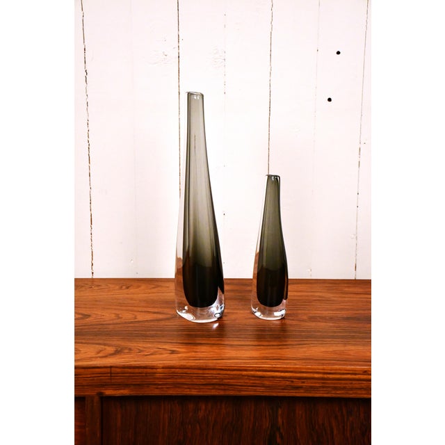 Orrefors Swedish Handblown Artglass Vases by Nils Landberg for Orrefors, 1950s, Set of 2 For Sale - Image 4 of 9