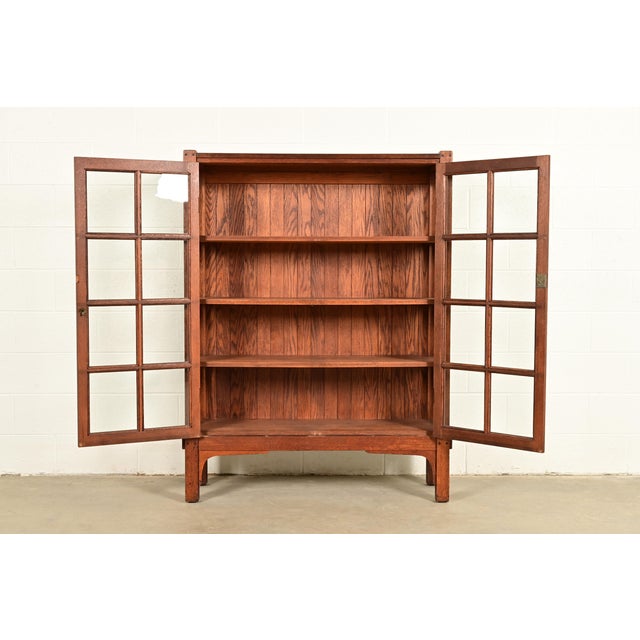 Early 20th Century Charles Stickley Antique Mission Oak Arts & Crafts Bookcase Cabinet, Circa 1910 For Sale - Image 5 of 14