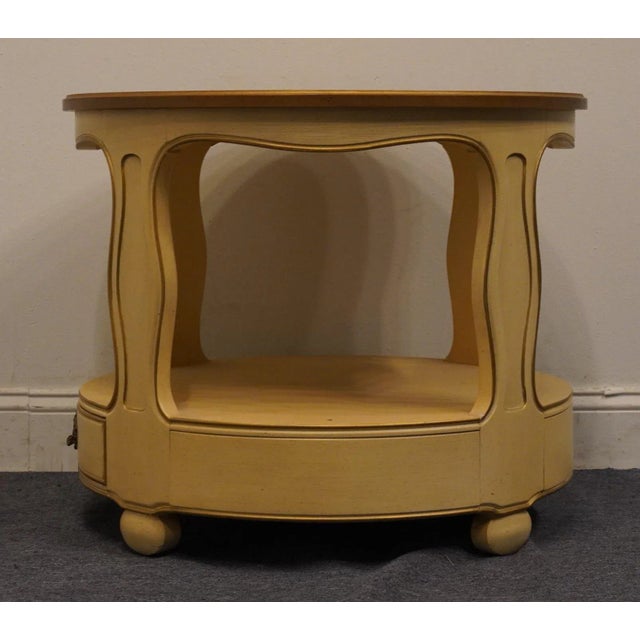 Henredon Viennese Collection Rustic European Antiqued White / Cream 28" Round Accent End Table For Sale - Image 12 of 13