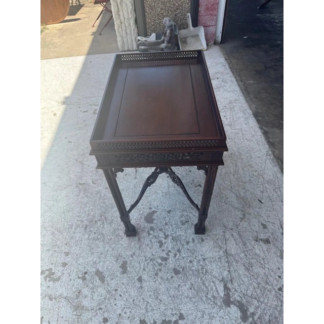 Late 20th Century Elegantly Mahogany Chippendale Style Accent Table For Sale In Houston - Image 6 of 6