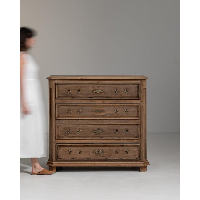 Here is a side cabinet, its natural honey oak, single door the first thing to catch the eye. Dating to Early 19th Century...