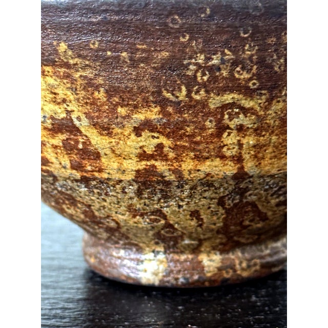 Brown Fine Korean Ceramic Kugibori Irabo Chawan with Oil Drop Glaze For Sale - Image 8 of 18