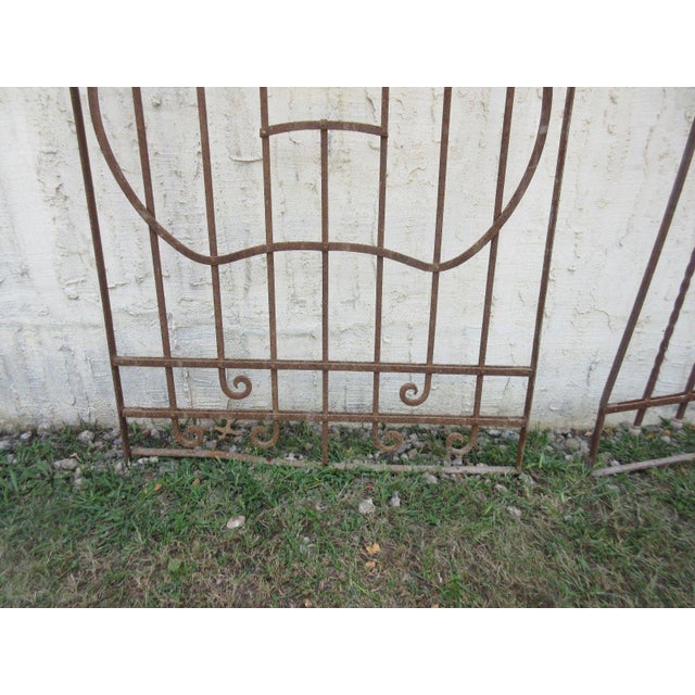 1900 - 1909 Antique Victorian Iron Gate Window Garden Fence Architectural Salvage #865 For Sale - Image 5 of 6