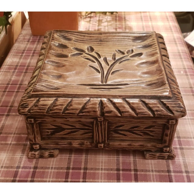 1960s 1960s Oversized Porcelain Dresser Box With Square Feet For Sale - Image 5 of 11