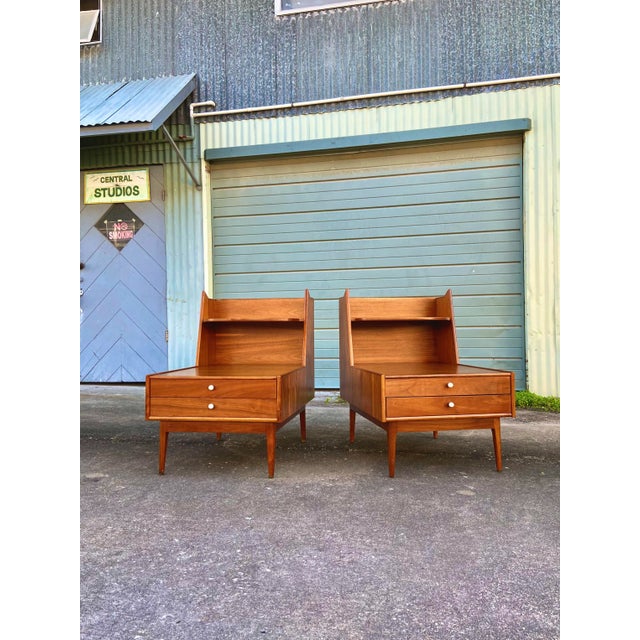 Mid-Century Modern Mid Century Modern Pair of Two-Tier Nightstands With Double Drawers | Kipp Stewart for Drexel For Sale - Image 3 of 12