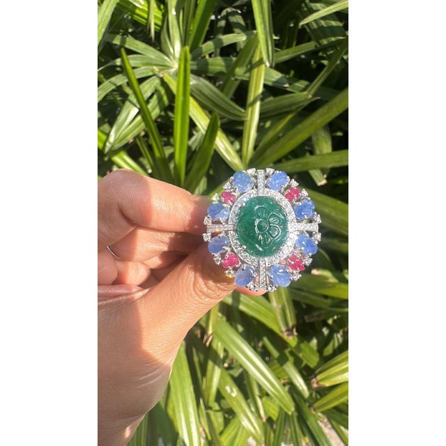 Green Set in 18k Gold, Carved Emerald, Blue Sapphires, Rubies & Diamonds Cocktail Ring, Size 6 For Sale - Image 8 of 10
