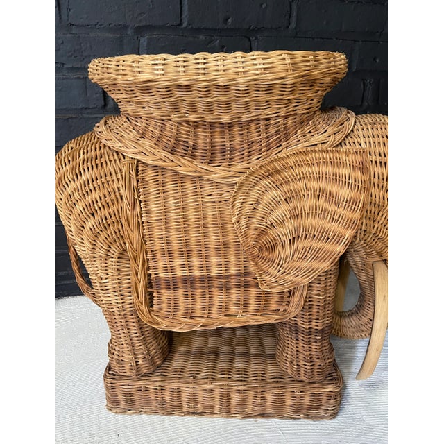 Hollywood Regency 1960s Mid- Century Wicker Elephant Shaped Table With a Tray Top For Sale - Image 3 of 7