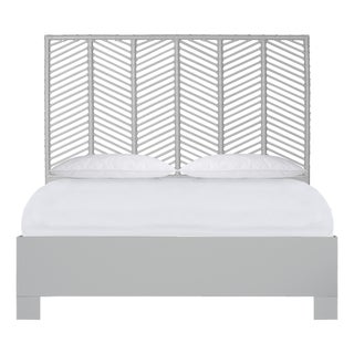 Liam Platform Bed Queen - Light Gray For Sale