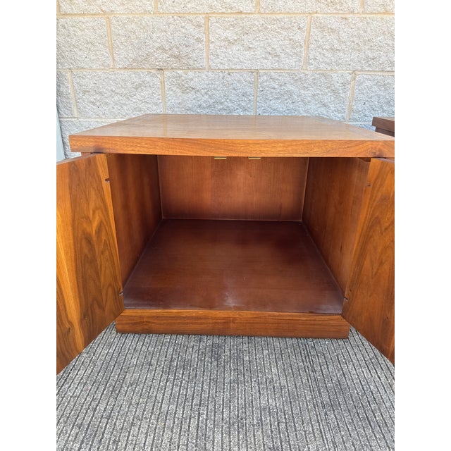 Brown Mid-Century Walnut Nightstands by Lane Furniture, Pair For Sale - Image 8 of 12