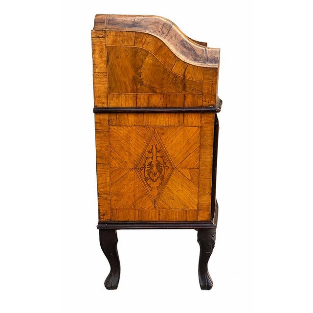 19th Century Walnut Burl Chest of Drawers For Sale - Image 6 of 12