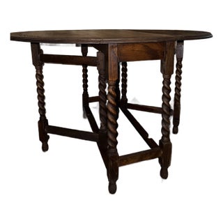 Early 20th Century English Oak Drop-Leaf Gateleg Table For Sale