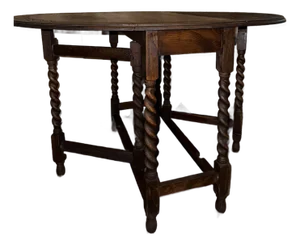 Early 20th Century English Oak Drop-Leaf Gateleg Table