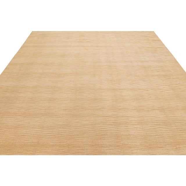 Textile Modern Minimalist Hand-Knotted Ribbed Wool Area Rug in Warm Sand For Sale - Image 7 of 12